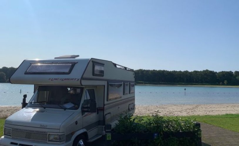 Fiat 4 pers. Rent a Fiat camper in Veldhoven? From € 110 pd - Goboony photo: 0