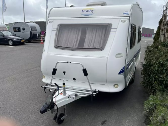 Hobby Excellent 400 SF Mover,voortent,fiets 