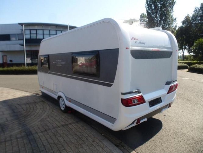 Hobby De Luxe 460 LU MOVER EN LUIFEL 