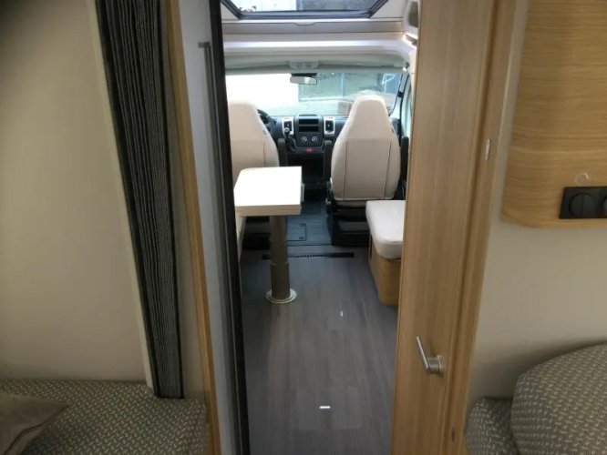 Adria Coral 650 DL Gratis acc. twv € 5.500,-  foto: 19