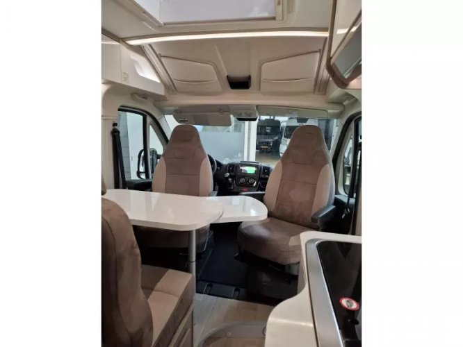 Chausson Vip 594 S Roadline 140PK Trekhaak  foto: 17