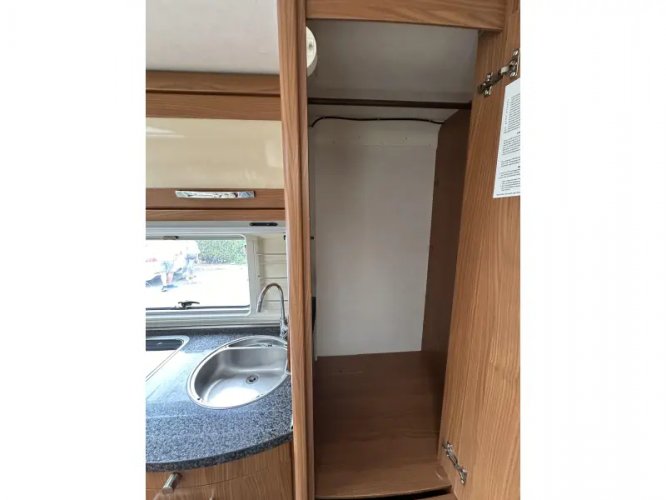 Hymer B-514 SL EP levelsysteem  foto: 14