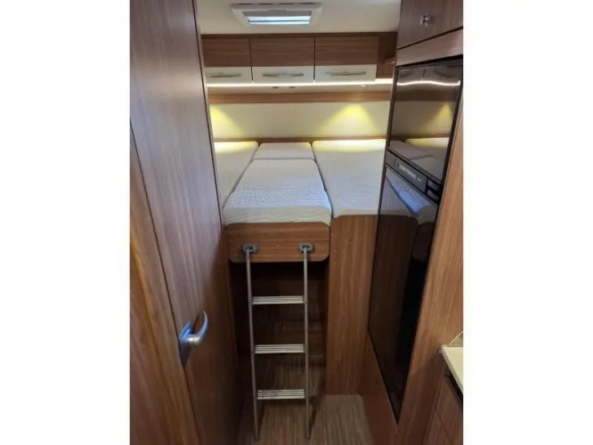 Hymer Carado 448 Enkele Bedden Hefbed  foto: 9