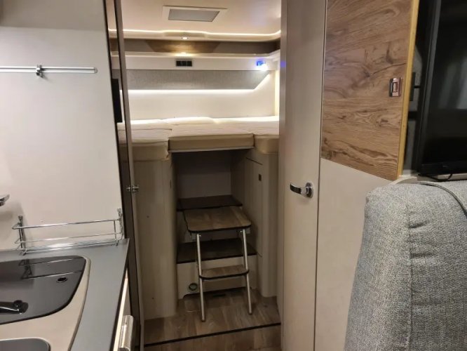 Hymer EX 580 Pure Lengtebedden / Airco  foto: 14