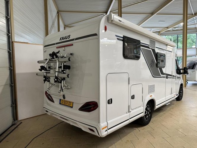 Knaus Vansation 650 MEG ex-verhuur / lengtebedden 