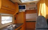 LMC 4 pers. Rent a LMC camper in Goirle? From € 75 pd - Goboony photo: 2