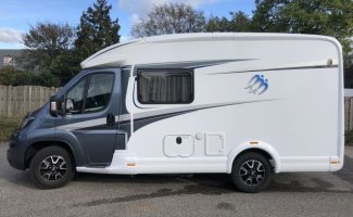 Knaus 2 pers. Louer un camping-car Knaus à Bergeijk À partir de 103 € par jour - Goboony