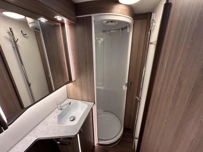 Kabe Royal 630 TDL KS, compleet met opties!  foto: 14