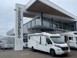 Hymer Exsis-i 678 AUTOMAAT 9-TRAPS ENKELE BEDDEN + RONDZIT