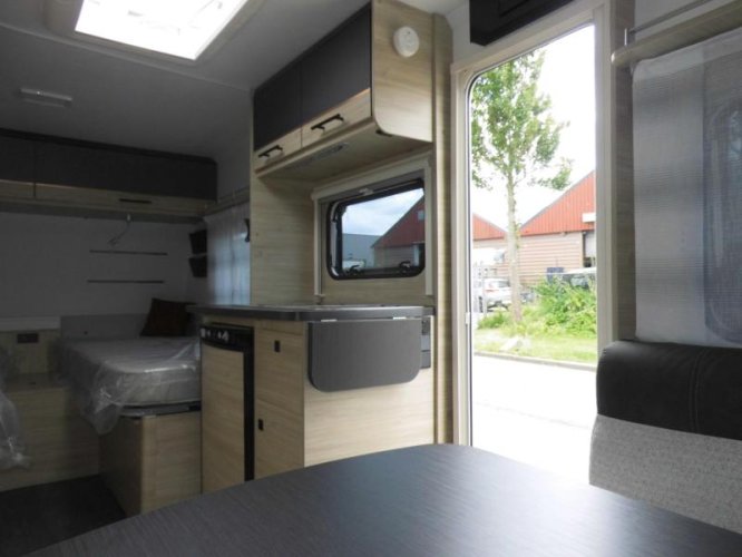 Sterckeman Starlett Graphite 450 LJ Nieuw! modeljaar 2023  foto: 8