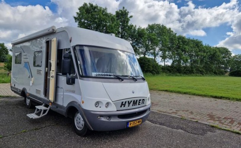 Hymer 4 pers. Hymer camper huren in Ouderkerk aan den IJssel? Vanaf € 91 p.d. - Goboony foto: 0