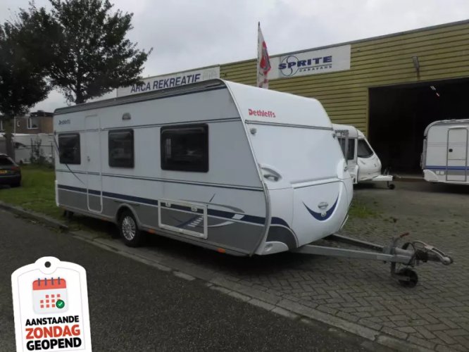 Dethleffs Camper 540 Voortent en luifel. 