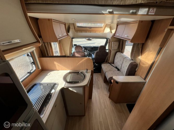 Chausson Flash 22 AIrco ,stapel en Hefbed foto: 9