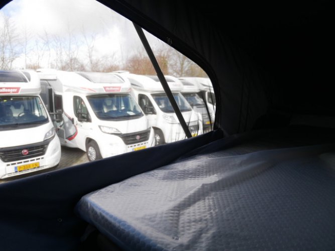Volkswagen T6 Multivan, Buscamper met Easy fit Slaaphefdak!! foto: 12