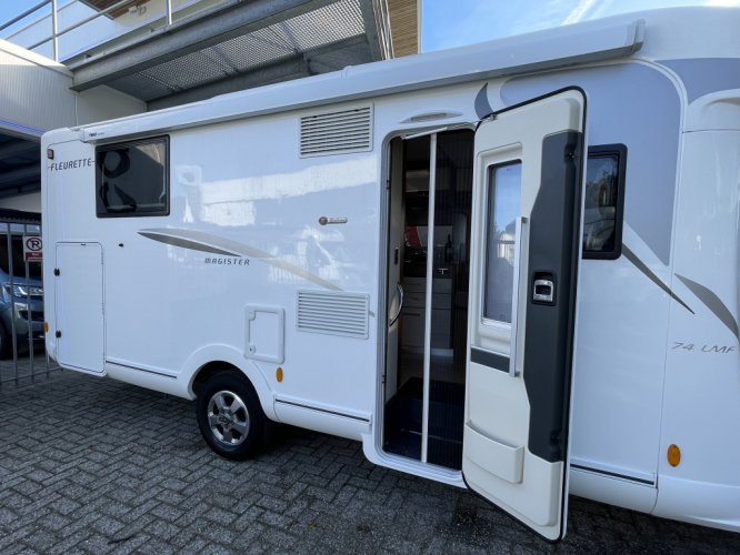 Fleurette Magister 70LMF QUEENSBED+HEFBED LUCHTVERING foto: 5