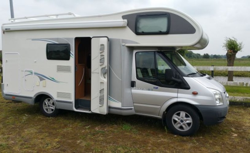 Chausson 6 pers. Rent a Chausson camper in Haarlem? From € 145 pd - Goboony photo: 0