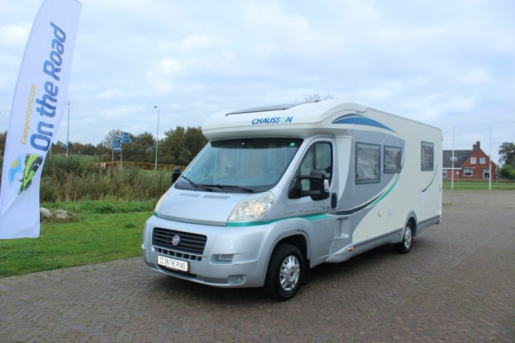 Chausson   78  EB   2.3  MultiJet  130 PK , Half-integraal.  Queens-bed verstelbaar , Draaistoelen voor . Bj 2012 Marum (Groningen)