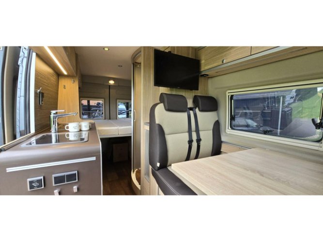 Hymer Grand Canyon 600 * hefdak * fietsendrager 3 fietsen foto: 11