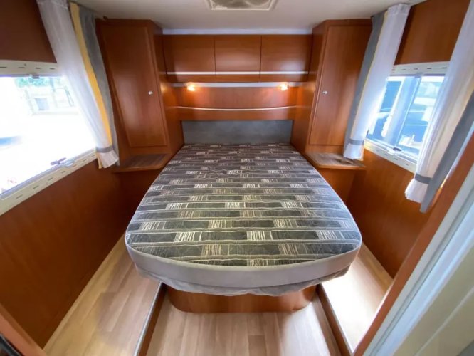 Chausson Welcome 78 Queensbed 83000 km 2010  foto: 14