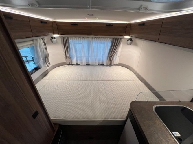 Eriba Touring Pan Familia 310 Legend VAST BED INCLUSIEF STALLING foto: 8