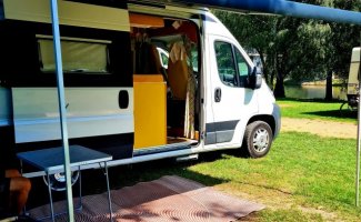 Peugeot 3 pers. Louer un camping-car Peugeot à Utrecht ? À partir de 81 € par jour - Goboony