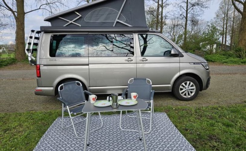 Volkswagen 4 pers. Rent a Volkswagen camper in Zoeterwoude-Rijndijk? From €120 per day - Goboony photo: 0