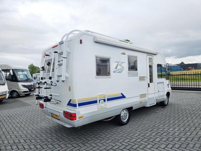 Bürstner I574 vastbed/hefbed/6.20m/2000 