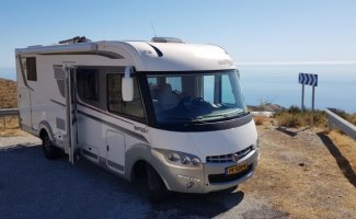 Rapido 4 pers. Rent a Rapido camper in Haarlem? From €138 pd - Goboony
