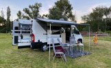 Soleil Living 3 pers. Vous souhaitez louer un camping-car Sun Living à Tholen ? A partir de 109€ par jour - Goboony photo : 0