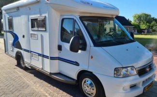 Eura Mobil 4 pers. Rent an Eura Mobil motorhome in Drouwenermond? From € 91 pd - Goboony