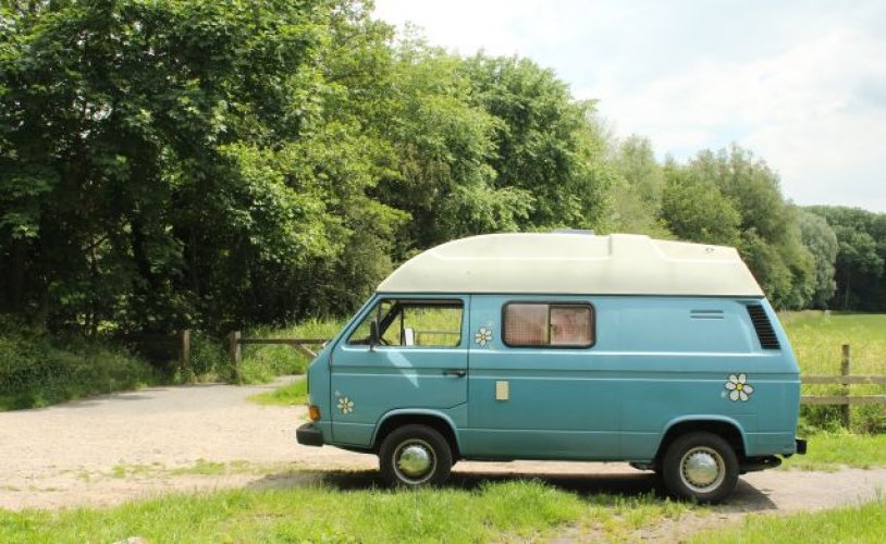 Volkswagen 4 pers. Louer un camping-car Volkswagen à Utrecht ? À partir de 65 € pj - Goboony photo : 1