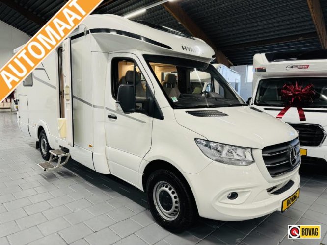 Hymer Tramp 695 S Automatic Face to Face photo: 0