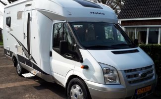 Andere 3 Pers. Möchten Sie ein Mein Hobby T 600 FC Wohnmobil in Oud Annerveen mieten? Ab 109 € pro Tag - Goboony