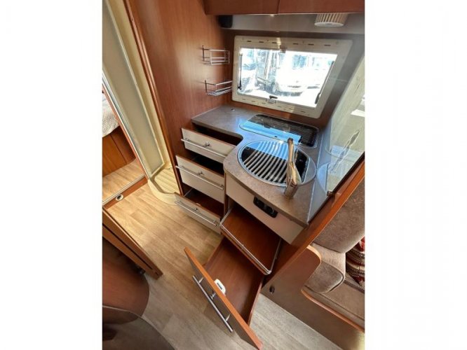 Chausson Welcome 78 EB Queensbed/2011/Airco/7.3m  foto: 16