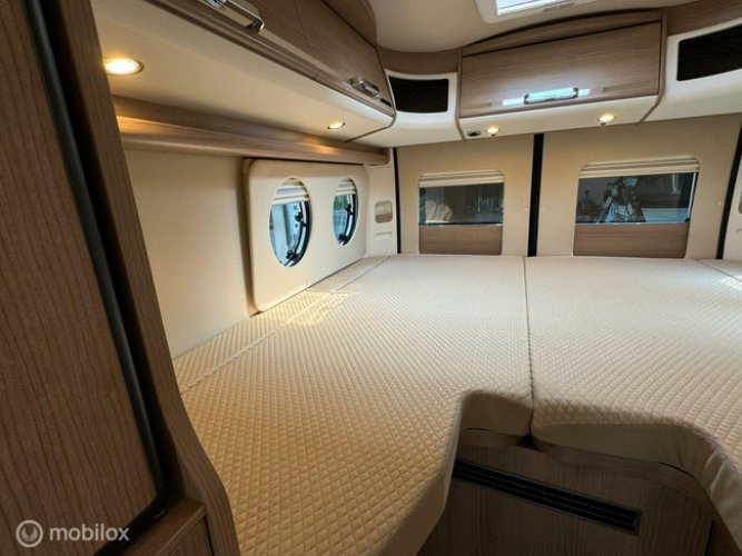 Carthago Malibu 640 GT Charming 9T-Automaat Enkele Bedden Zonnepaneel Skyroof foto: 16