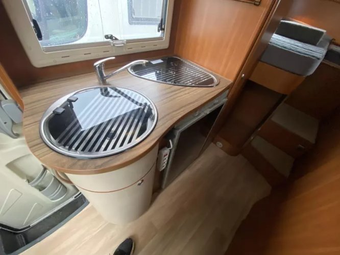 Chausson Vip Premium 95 TOP Staat enkele bedden AIRCO  foto: 19