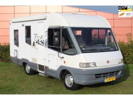 Fiat 230 Burstner 2.5 Tdi 116 PK, Motorairco, Frans bed / vast bed.