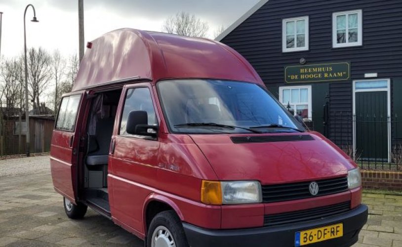 Volkswagen 4 pers. Rent a Volkswagen camper in Zeeland? From € 61 pd - Goboony photo: 0