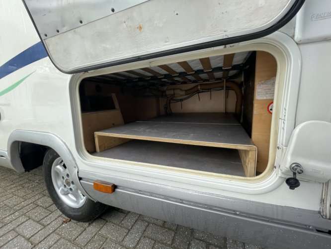 Chausson Welcome 70 FRANSBED AIRCO TURBOVENT INRUILKOOPJE! foto: 21