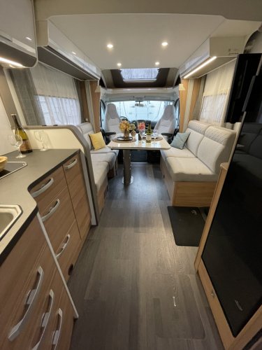 Adria Matrix 600 DT XXL HEFBED UNIEKE INDELING! 6.89M! foto: 10