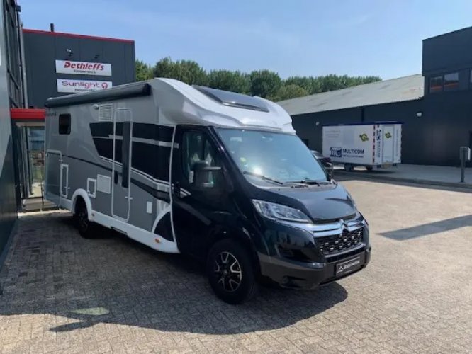 Sunlight T68 Adventure Edition Enkele bedden + Airco 