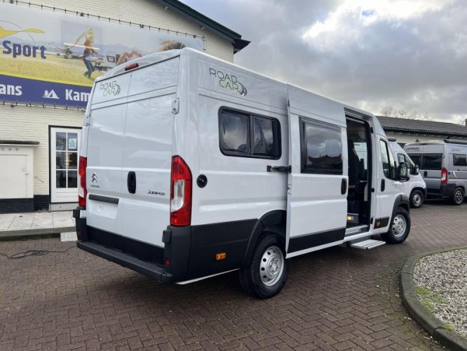 Roadcar R 640 LENGTE BEDDEN NIEUW 