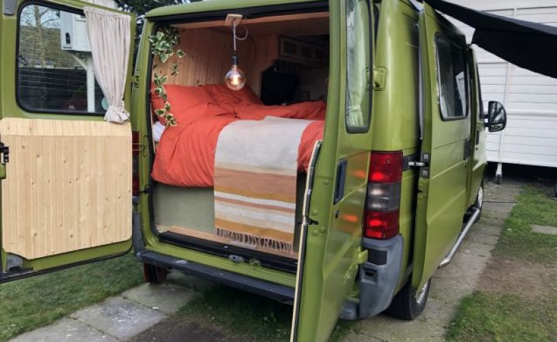 Peugeot 2 pers. Rent a Peugeot camper in Deinum? From € 50 pd - Goboony photo: 0