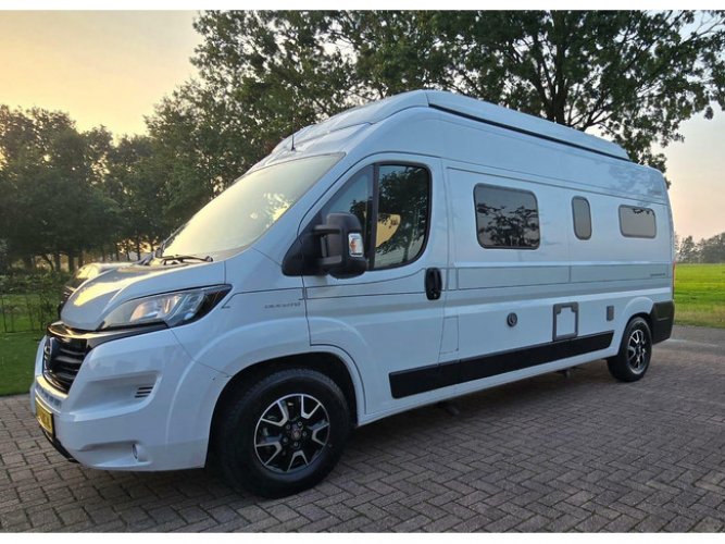 Hymer Yosemite 600 * lengtebedden * 4P * 6M foto: 7