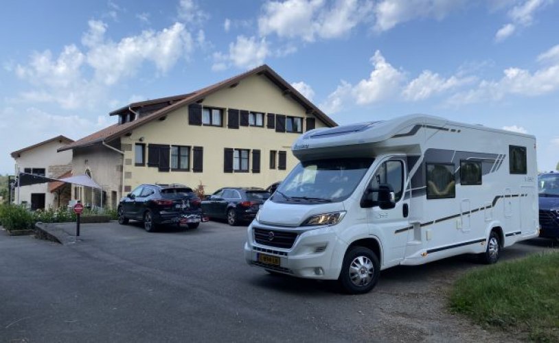 Benimar 4 pers. Rent a Benimar motorhome in Amsterdam? From € 112 pd - Goboony photo: 0