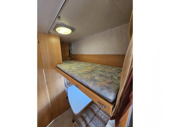 Chausson Welcome 22 6 pers camper 140PK 2005  foto: 13
