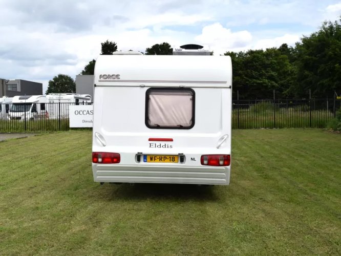 Elddis Force 450 2 met mover en airco 