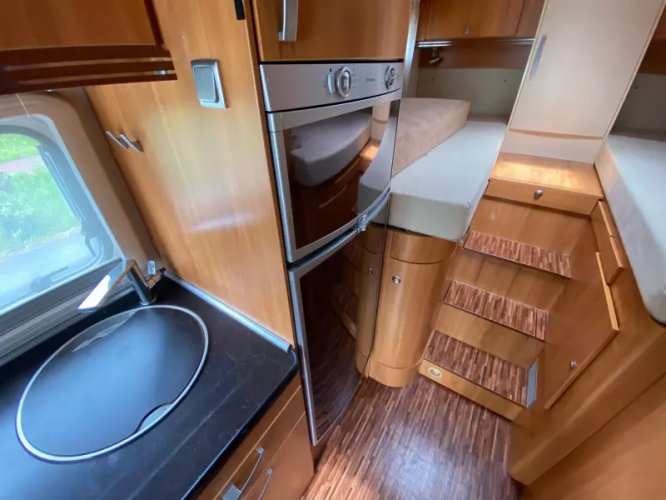 Hymer B 674 CL E&P level, enkele bedden  foto: 8