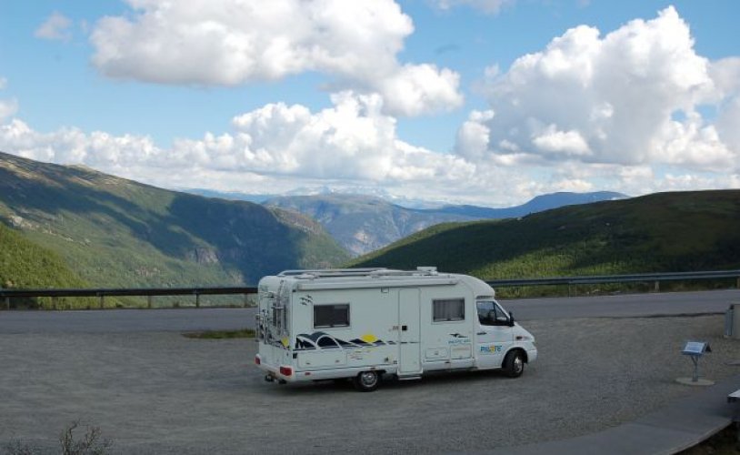 Pilot 4 pers. Rent a pilot camper in Koningslust? From € 97 pd - Goboony photo: 0