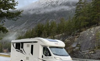 McLouis 4 pers. Rent a McLouis motorhome in Hoogwoud? From € 170 pd - Goboony